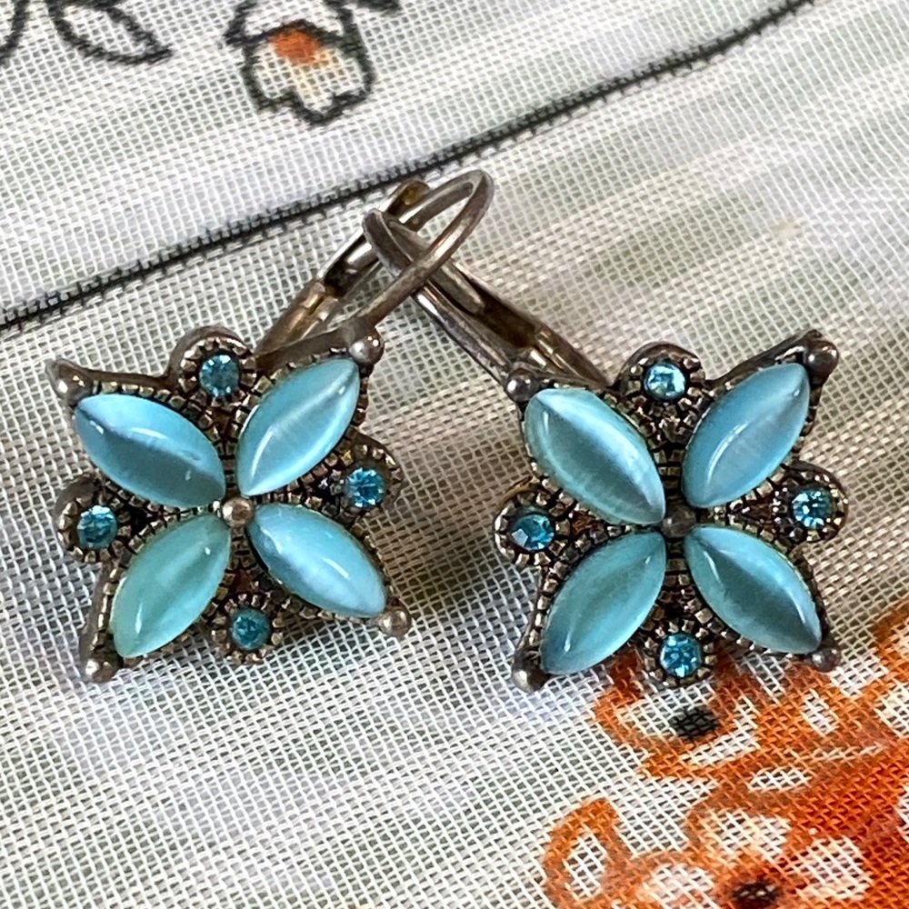 Vintage Blue Floral Earrings